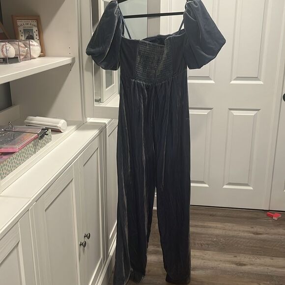 BY ANTHROPOLOGIE (NWT) The Femme Velvet Jumpsuit, Dusty Blue, Size 12 - Picture 8 of 15